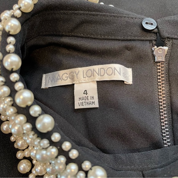 Maggy London Sheath Dress Size 4 Black with Pearl Peter Pan Collar Zip Up Back - Picture 8 of 16